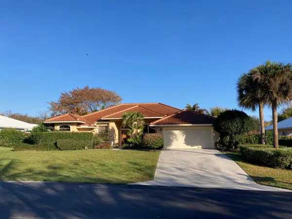 8437 SE Woodcrest Place, Hobe Sound, FL 33455