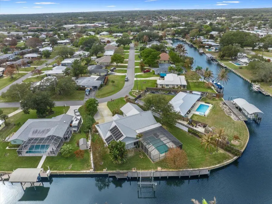 2204 5th Court Se, Vero Beach, FL 32962 - #3