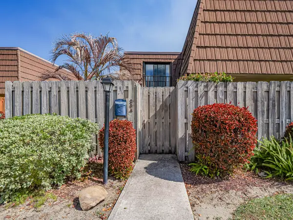 1166 6th Avenue #20a, Vero Beach, FL 32960