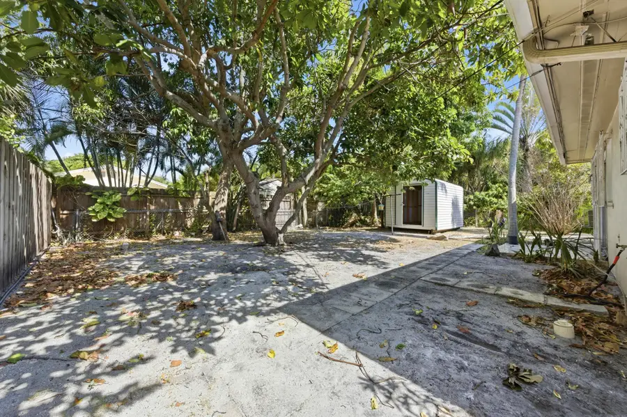 225 Plymouth Road, West Palm Beach, FL 33405 - #3