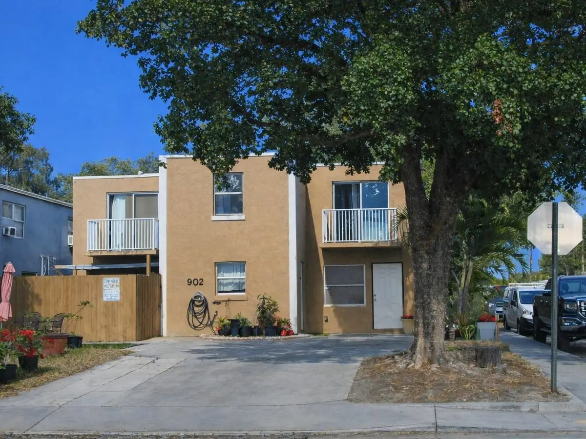 902 N F Street, Lake Worth Beach, FL 33460 - #1
