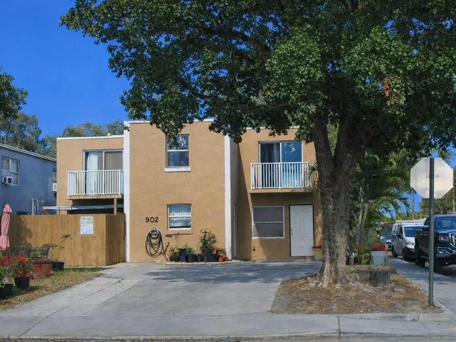 902 N F Street, Lake Worth Beach, FL 33460 - #3