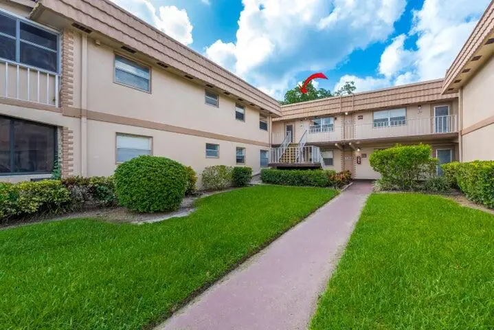 657 Brittany N, Delray Beach, FL 33446 - #3