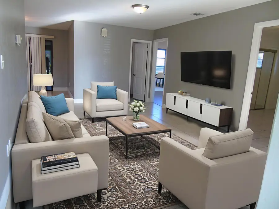 6902 S Plymouth Drive, Lantana, FL 33462 - #2