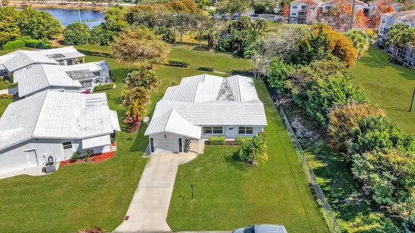 700 Canal Way, Boynton Beach, FL 33426