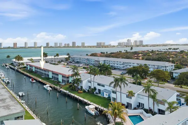 117 Lehane Terrace #205, North Palm Beach, FL 33408