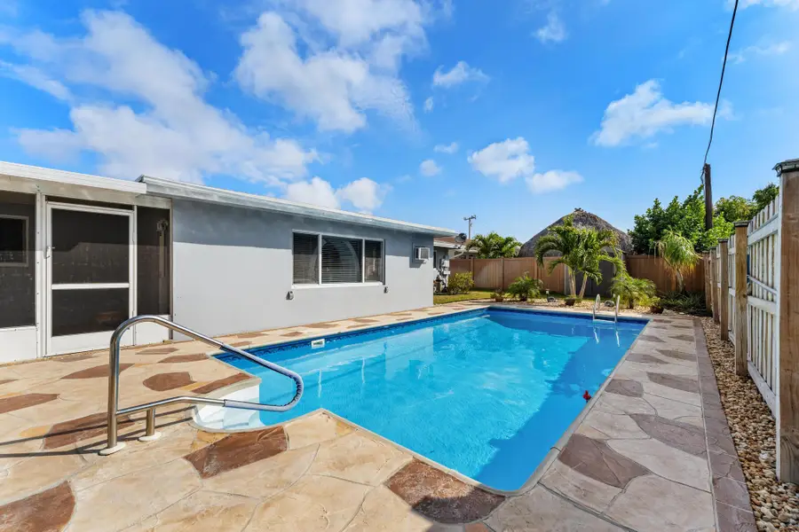 1042 SW 23rd Avenue, Boynton Beach, FL 33426 - #2