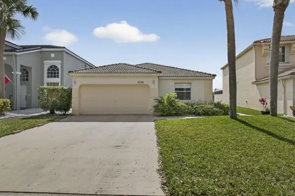 7758 Oak Grove Circle, Lake Worth, FL 33467