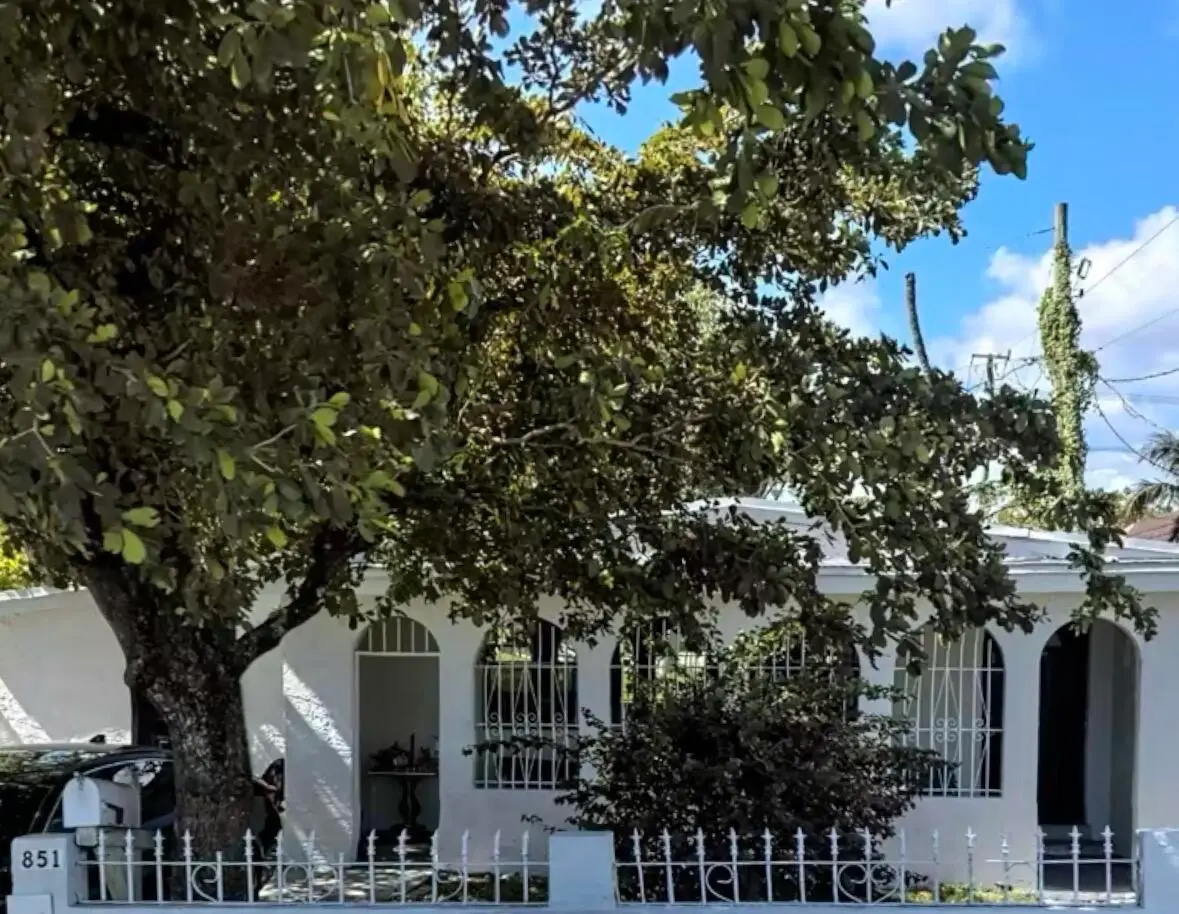 851 NW 17th Terrace, Pompano Beach, FL 33069 - #1