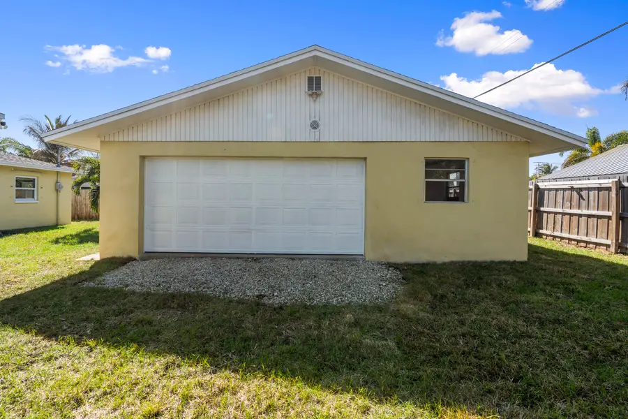 924 SE Dolphin Drive, Stuart, FL 34996 - #3