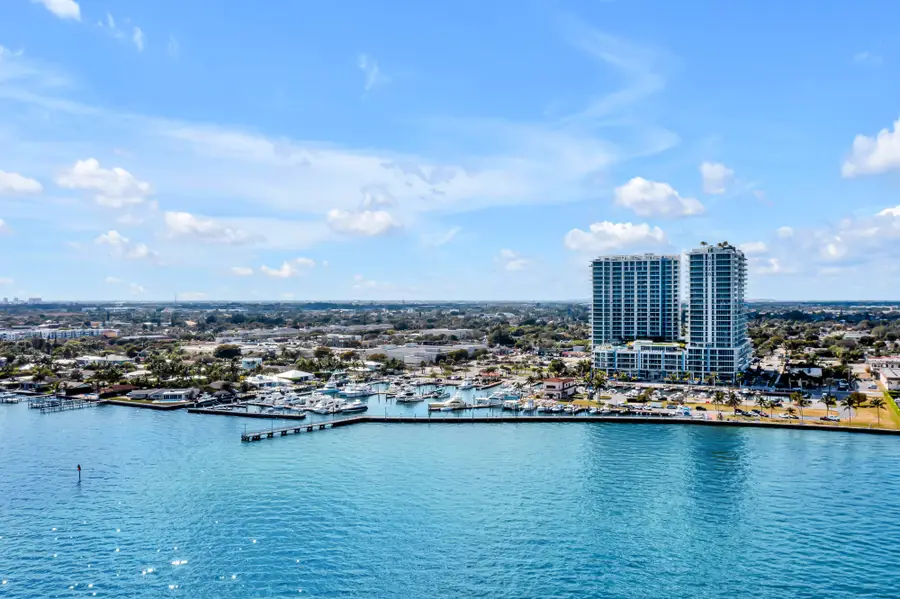 220 Lake Shore Drive #502, West Palm Beach, FL 33403 - #3