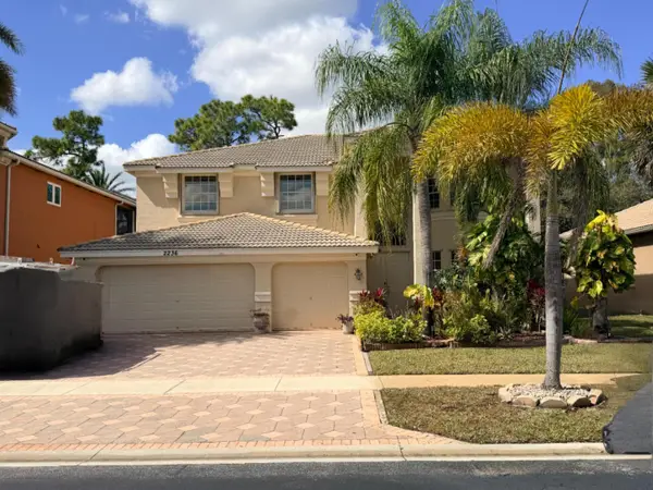2236 Ridgewood Circle, West Palm Beach, FL 33411
