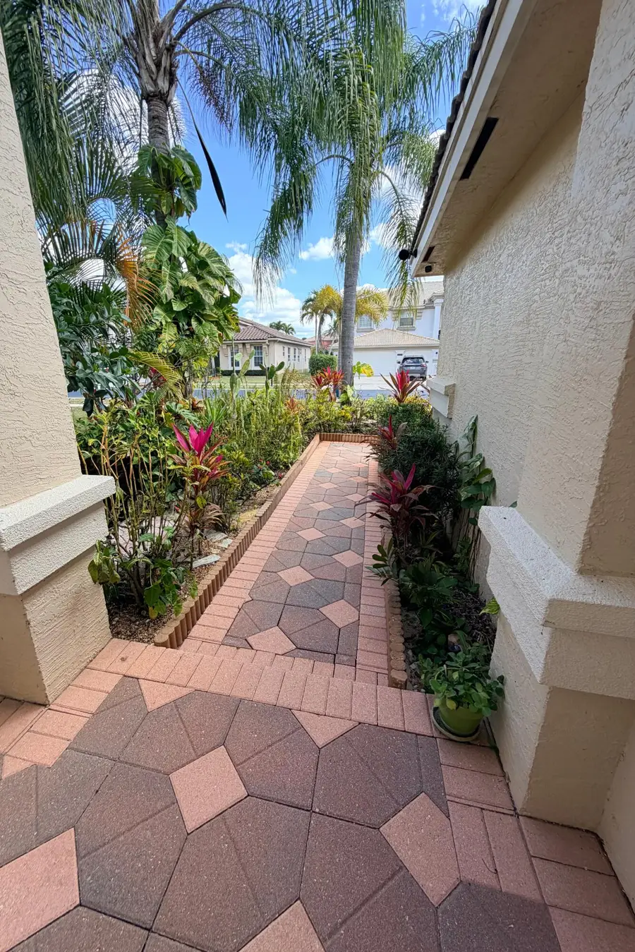 2236 Ridgewood Circle, West Palm Beach, FL 33411 - #3