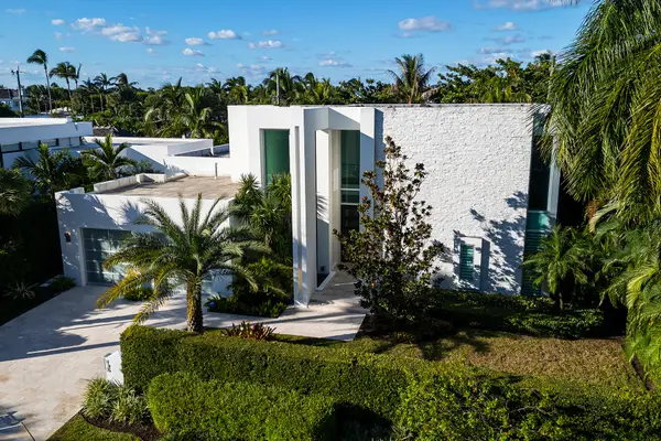 125 Churchill Road, West Palm Beach, FL 33405