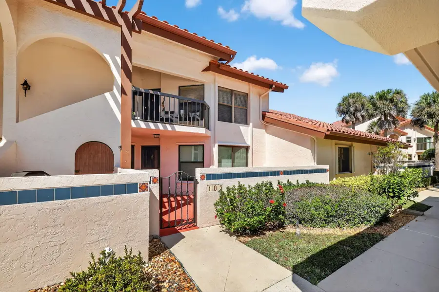 6060 SE Martinique Drive #103, Stuart, FL 34997 - #3