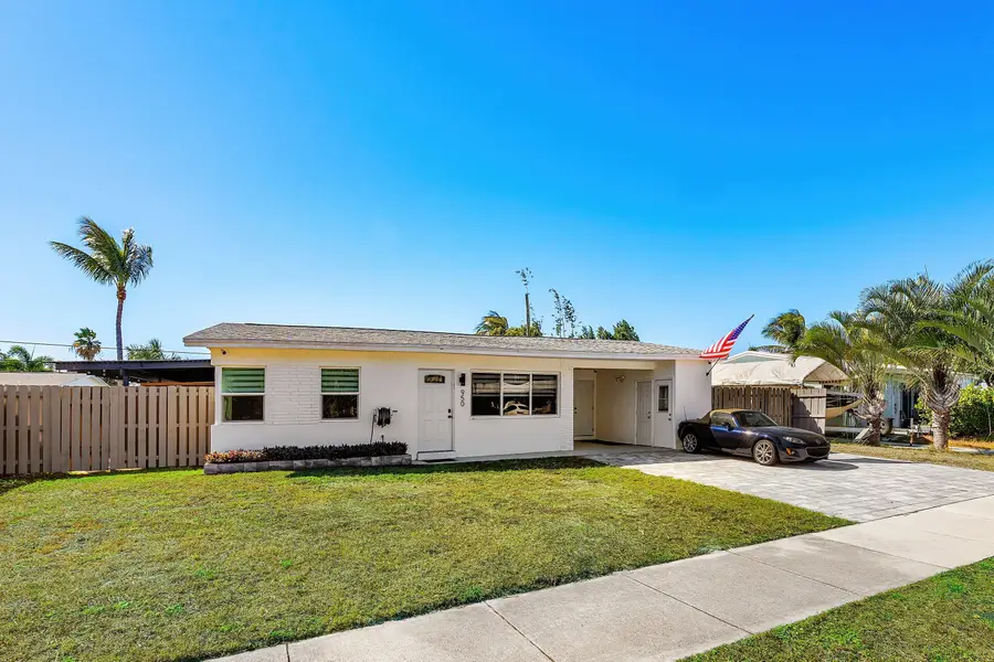 950 NE 23rd Place, Lighthouse Point, FL 33064 - #2