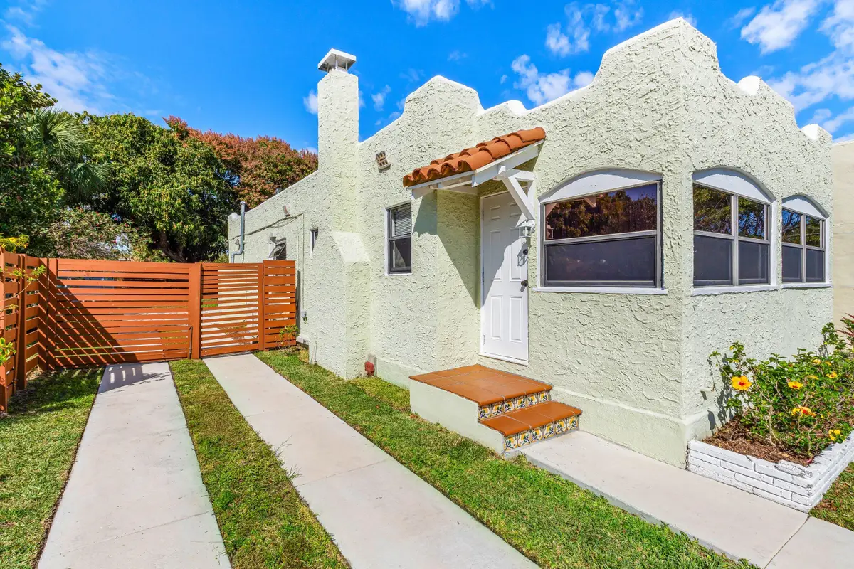 921 S M Street, Lake Worth Beach, FL 33460 - #1