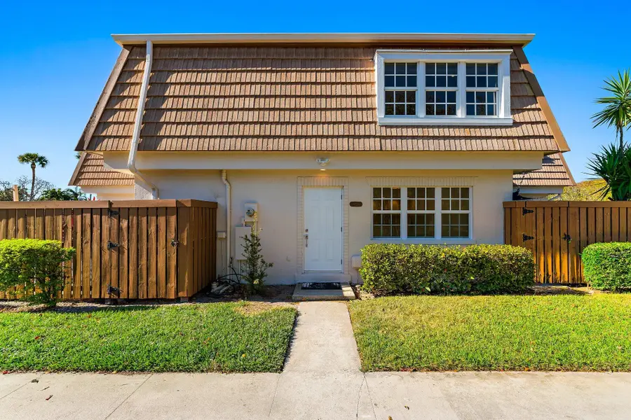 4270 Hazel Avenue #B, Palm Beach Gardens, FL 33410 - #3