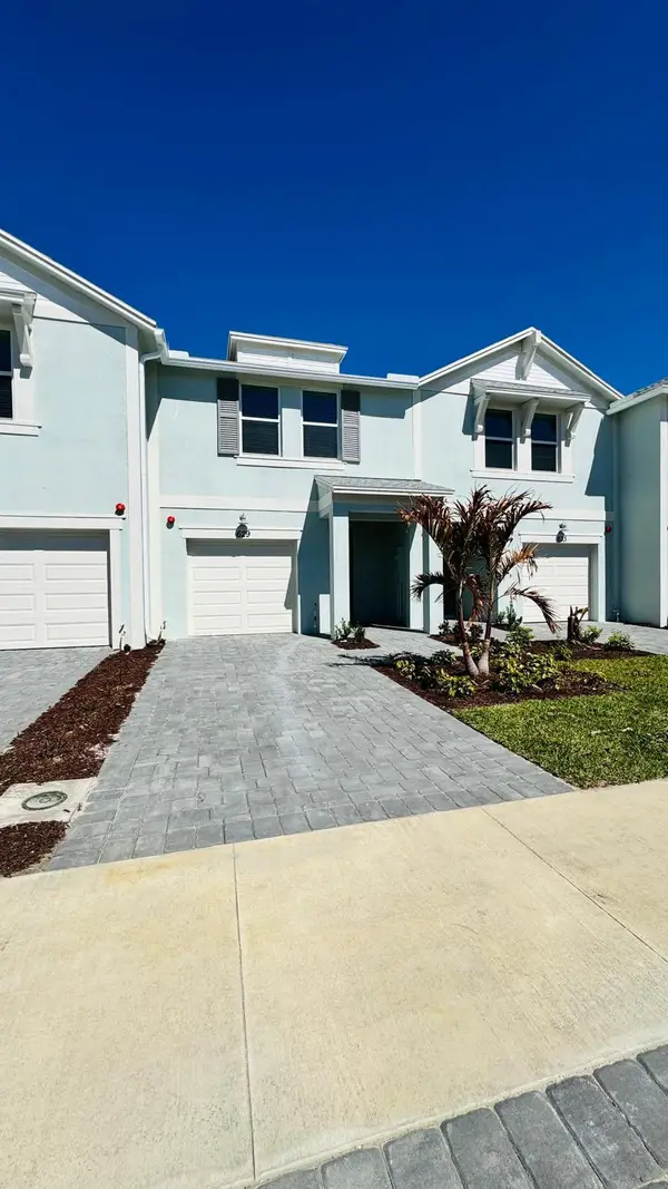 629 Salisbury Circle, Fort Pierce, FL 34982