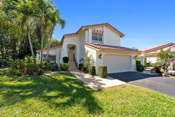 5787 Lakeview Mews Place, Boynton Beach, FL 33437
