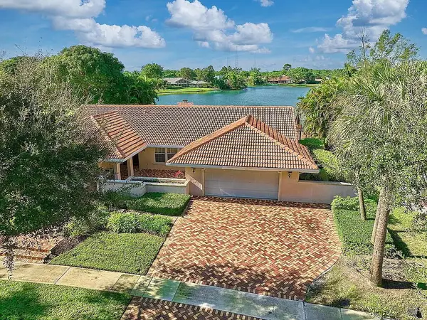 7691 Estrella Circle, Boca Raton, FL 33433