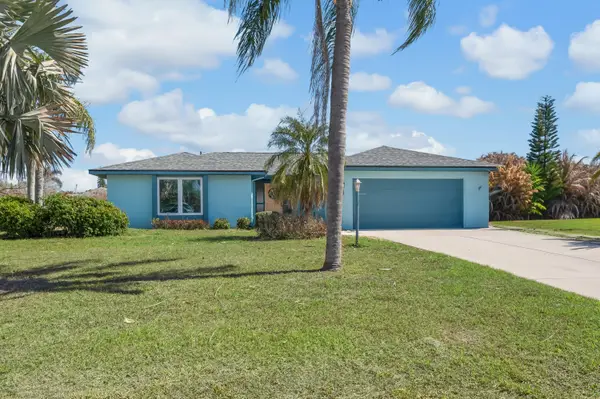 2621 SE Delong Road, Port St Lucie, FL 34952