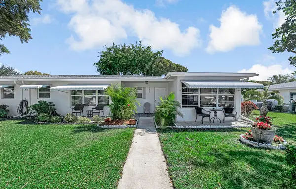 7206 W Oakridge Circle #D, Lake Worth, FL 33462