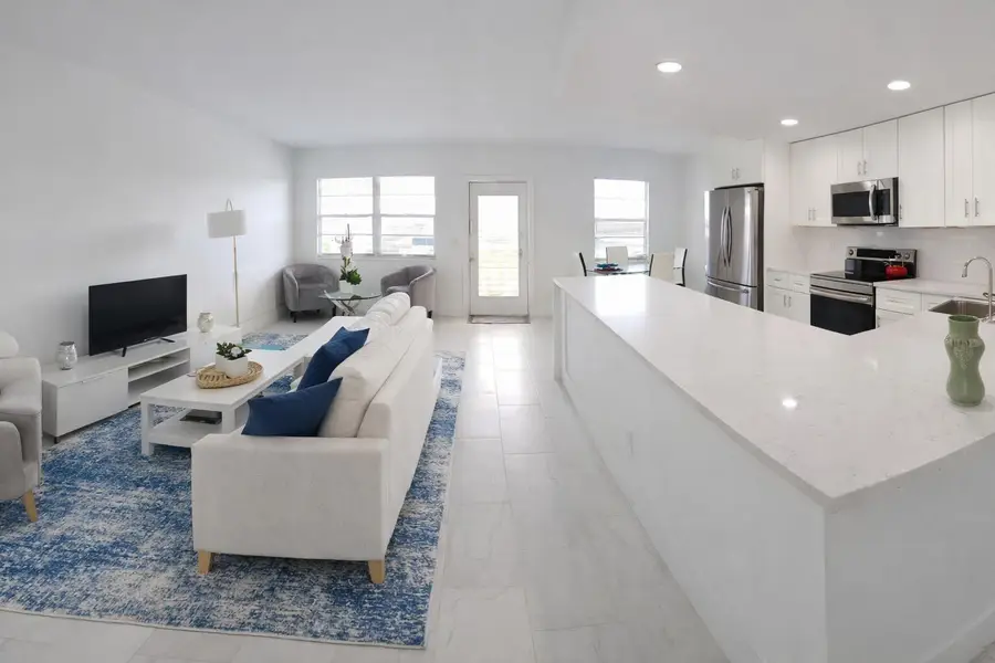 2003 Lincoln A, Boca Raton, FL 33434 - #2