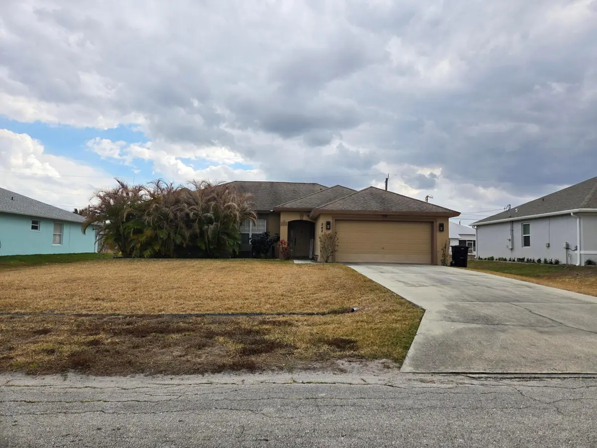 542 SW Prater Avenue, Port Saint Lucie, FL 34953 - #1
