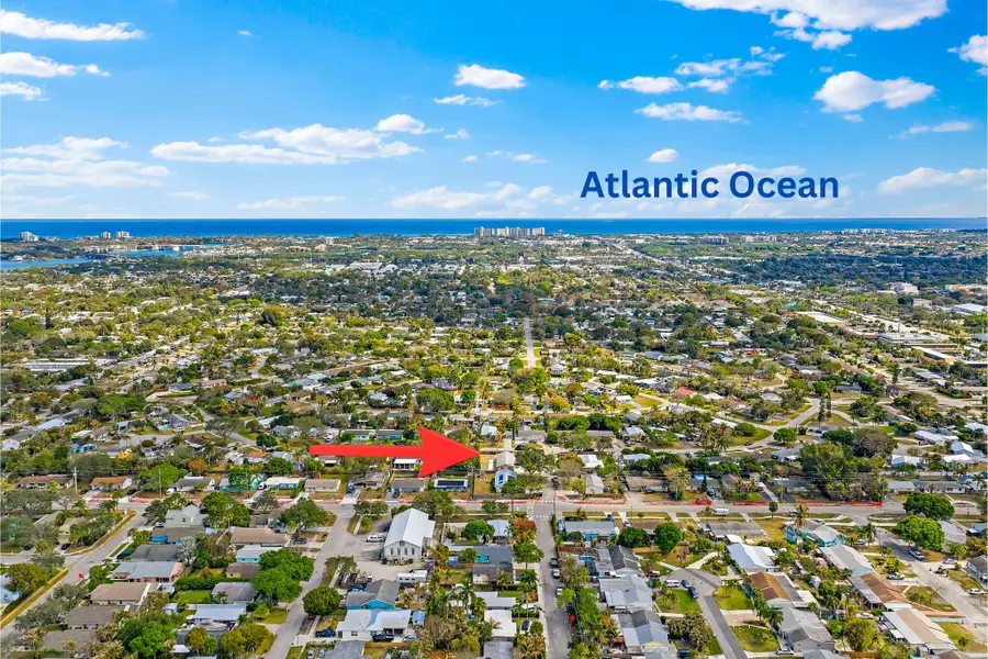 815 W Laird Drive, Jupiter, FL 33458 - #2