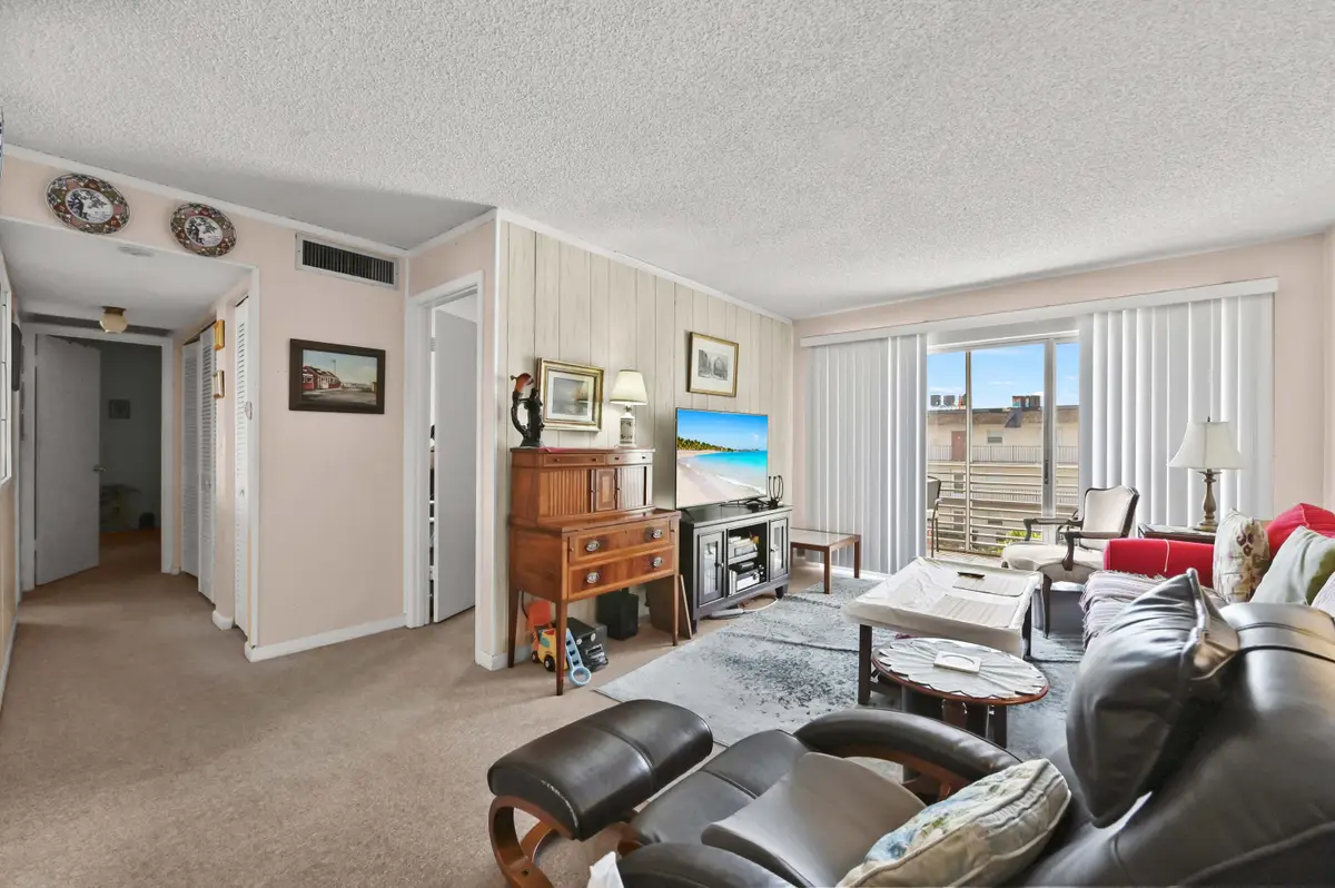 721 Lori Drive #313, Palm Springs, FL 33461 - #1