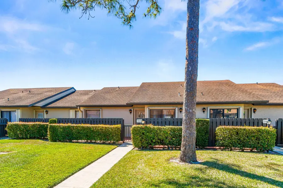 704 Sunny Pine Way #C, Greenacres, FL 33415 - #3