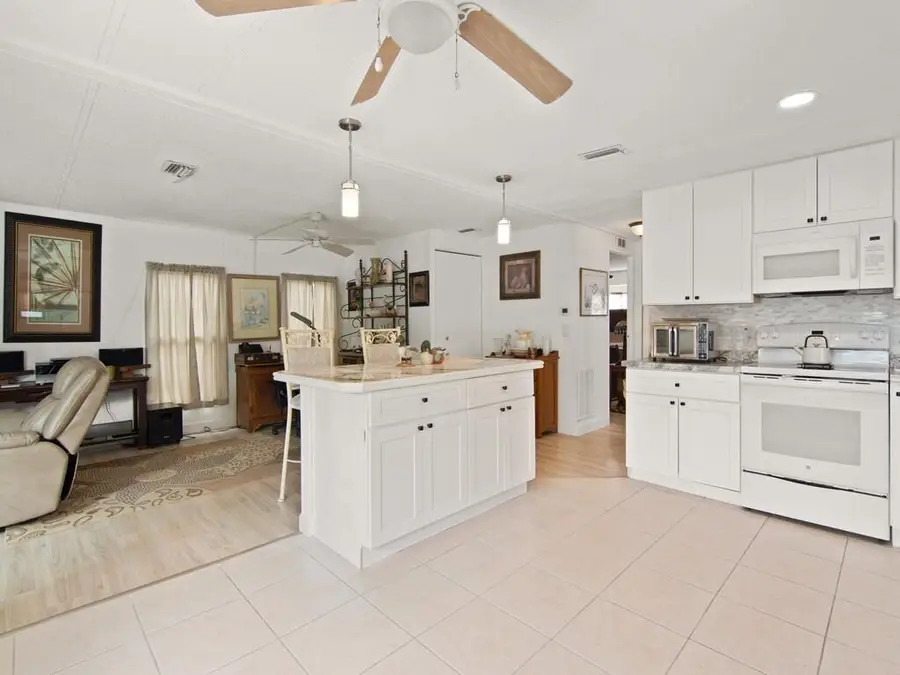 8 Brisa Lane, Port Saint Lucie, FL 34952 - #2