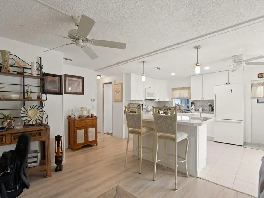 8 Brisa Lane, Port Saint Lucie, FL 34952 - #3