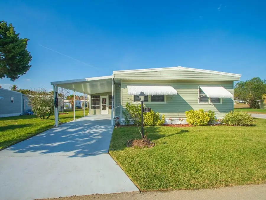 309 NE Pinelake Village Boulevard, Jensen Beach, FL 34957 - #2