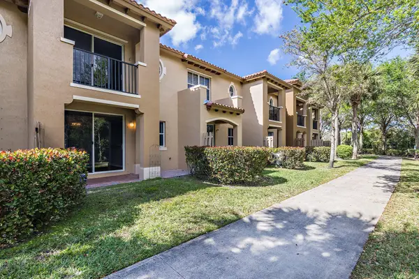2912 Hidden Hills Road #1205, West Palm Beach, FL 33411
