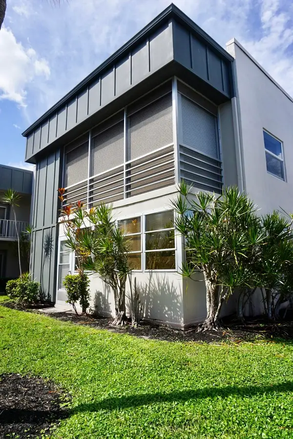 307 Burgundy #G, Delray Beach, FL 33484