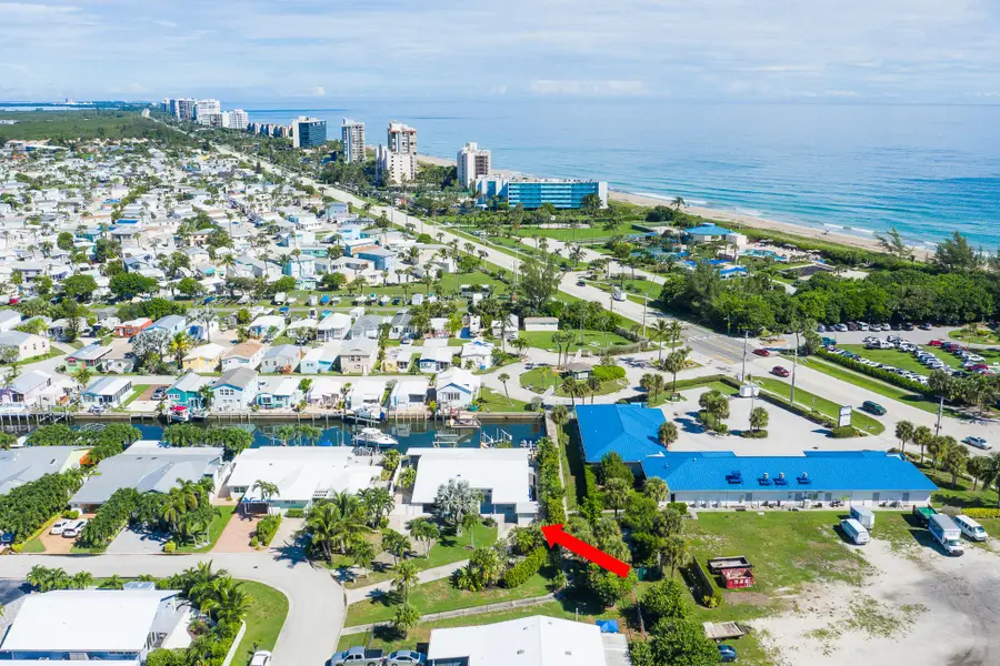 18 Aqua Ra Drive, Jensen Beach, FL 34957 - #3