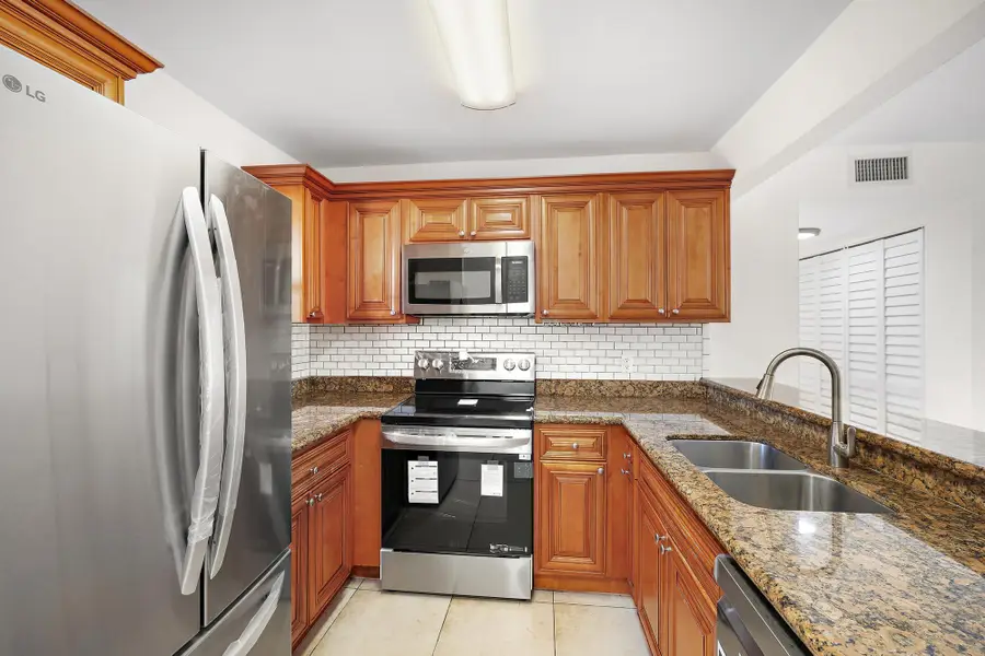 1661 Balfour Point Drive #B, West Palm Beach, FL 33411 - #3