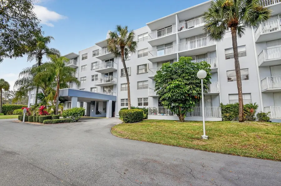 470 Executive Center Drive #4j, West Palm Beach, FL 33401 - #3