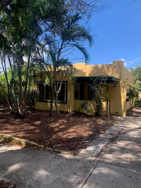 805 Sunset Road, West Palm Beach, FL 33401
