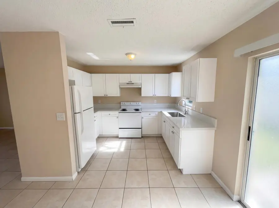 1118 SE Proctor Lane, Port Saint Lucie, FL 34983 - #3