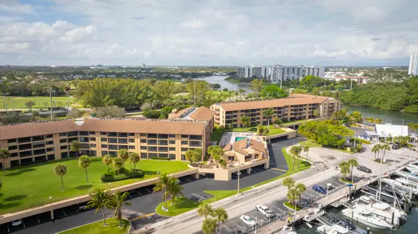 1036 Us Highway 1 #216, North Palm Beach, FL 33408