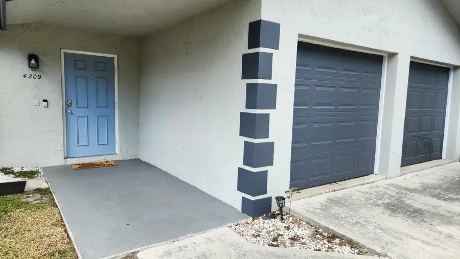 4209 Waverly Drive, West Palm Beach, FL 33407 - #3
