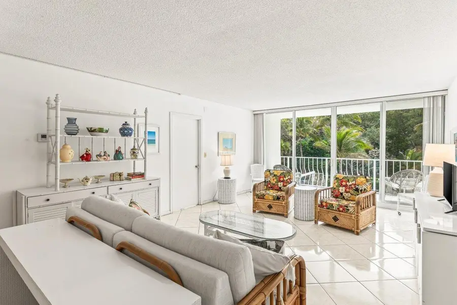 2774 S Ocean Boulevard #206, Palm Beach, FL 33480 - #3