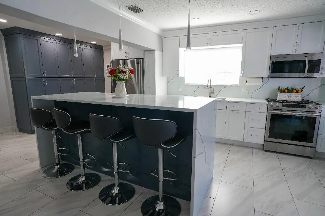 448 Alemeda Drive, Palm Springs, FL 33461 - #1