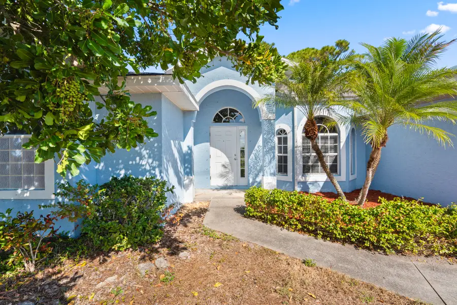 241 SE Starfish, Port Saint Lucie, FL 34984 - #2