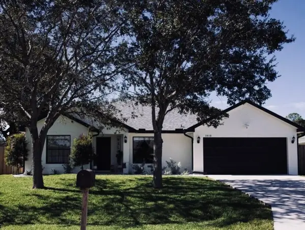 1818 SW Notre Dame Avenue, Port St Lucie, FL 34953