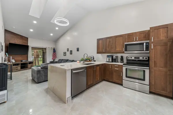 600 Crosswinds Drive #C2, Greenacres, FL 33413