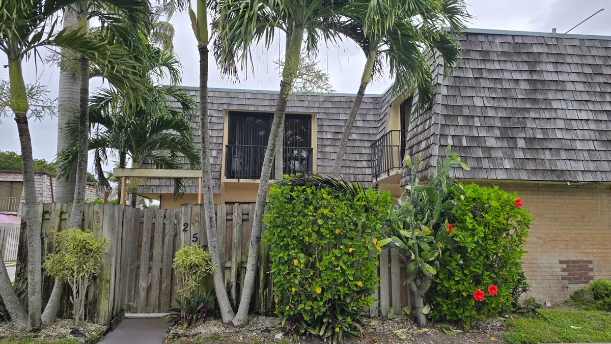 257 Lake Arbor Drive, Palm Springs, FL 33461 - #1